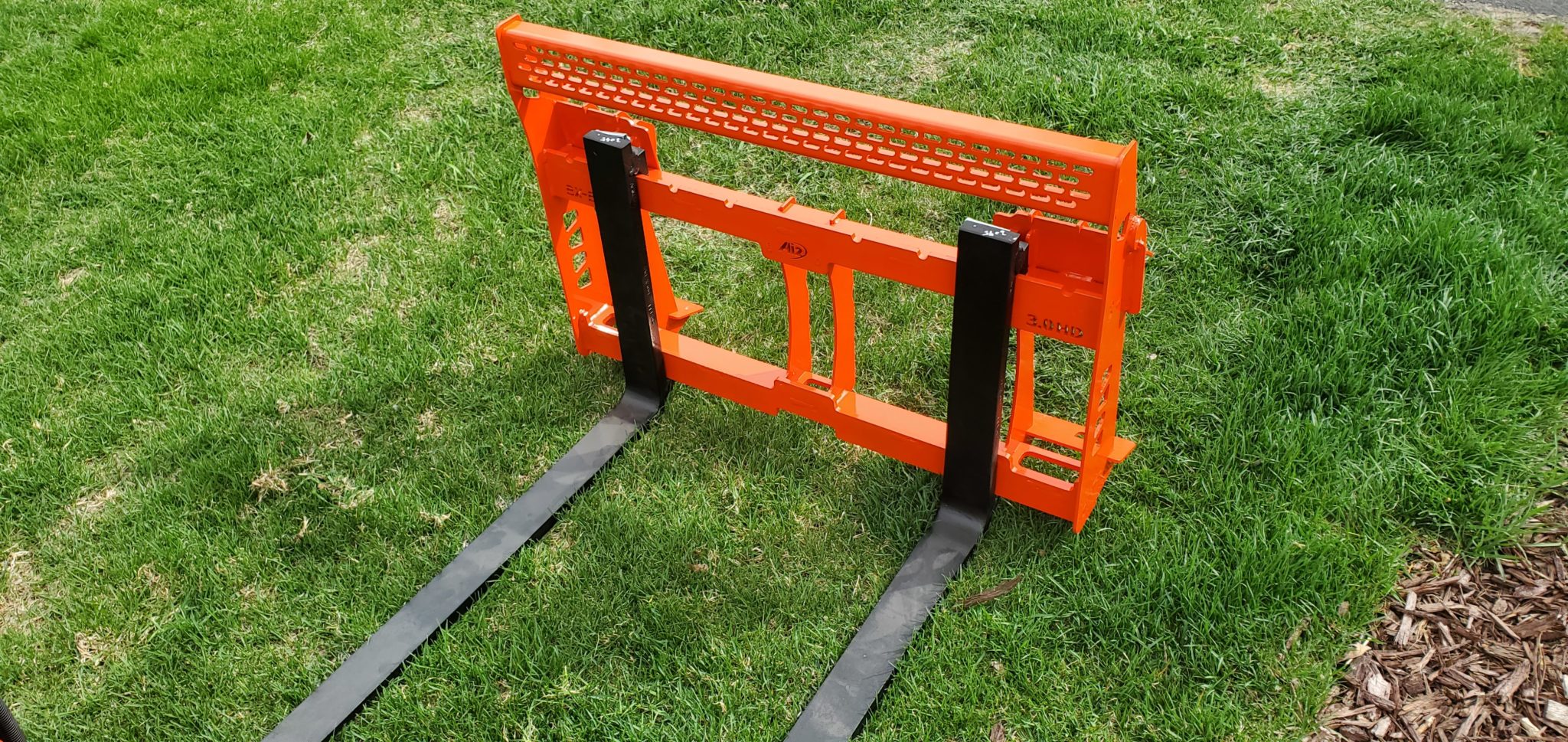 Kubota BX 36" Quick Attach SSQA Pallet Forks - Ai2 Products